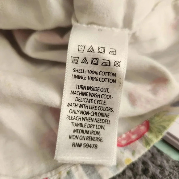 Tommy Bahama Girls Strawberry Tank Romper sz 5T - Picture 5 of 5